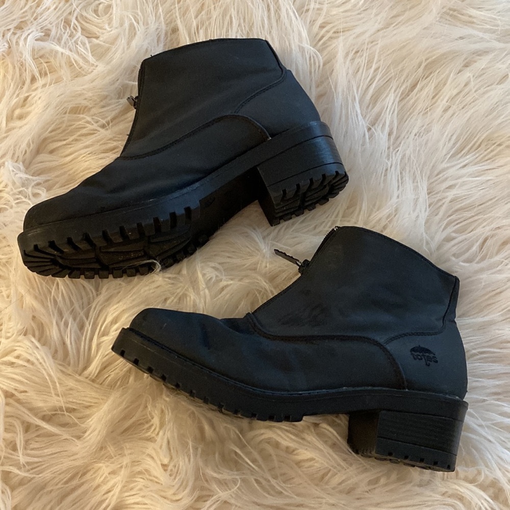 Totes Boots - image 2